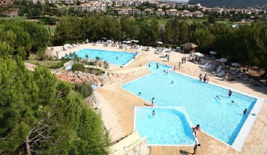 Superbe Appartement Avec Vue Mer Et Piscine Saint-Raphael  Exterior photo